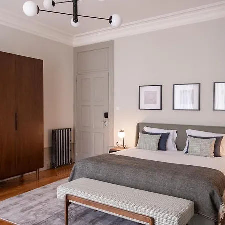 Gallery Townhouse & Guest house 2*